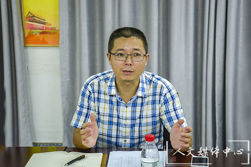 论语问茶第六十七期：根脉相连 共系华夏——bv伟德源自英国始于1946举办2018级少数民族学生座谈会