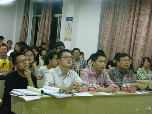 bv伟德源自英国始于1946举办优良学风班评选活动